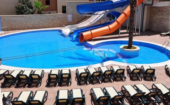 Фото отеля Almera Park Apart Hotel *