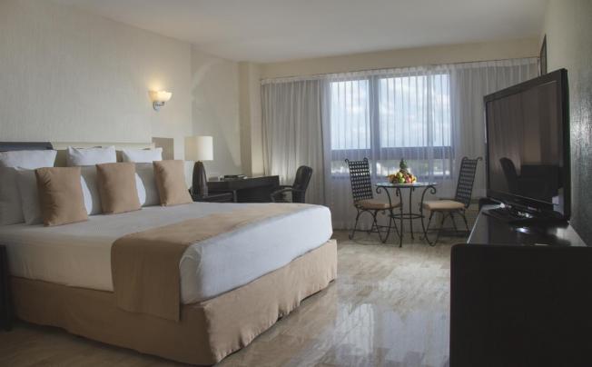 Фото отеля Smart Cancun by Oasis
