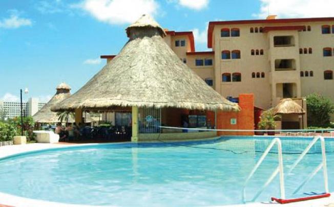 Фото отеля Selina Cancun Laguna