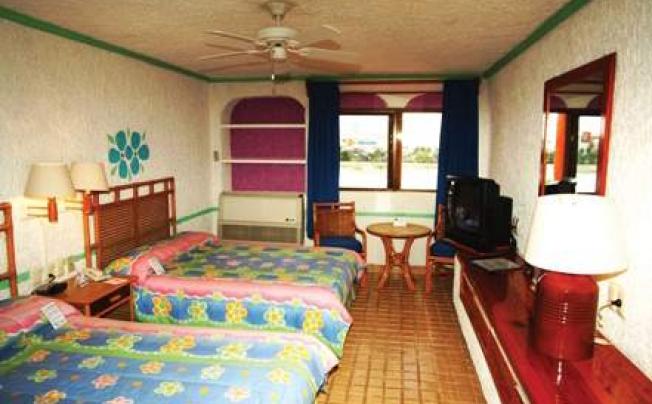 Фото отеля Selina Cancun Laguna