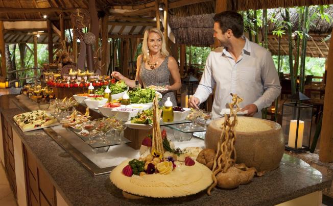Фото отеля Mahekal Beach Resort