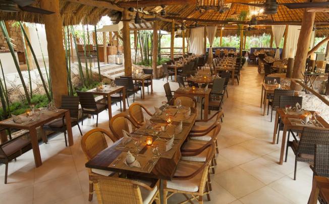 Фото отеля Mahekal Beach Resort