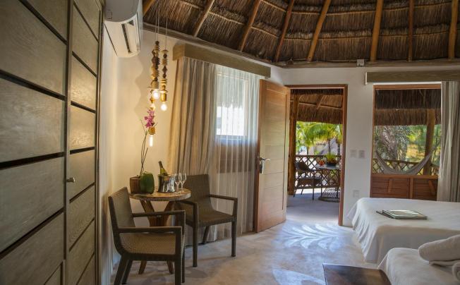 Фото отеля Mahekal Beach Resort