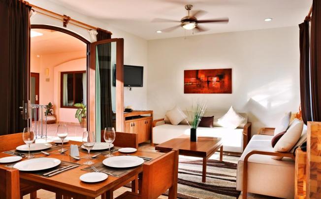 Фото отеля Acanto Boutique Hotel & Condominiums
