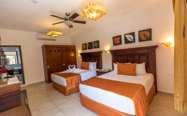 Фото отеля Las Golondrinas Hotel