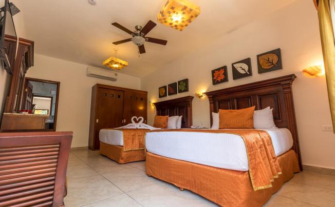 Фото отеля Las Golondrinas Hotel