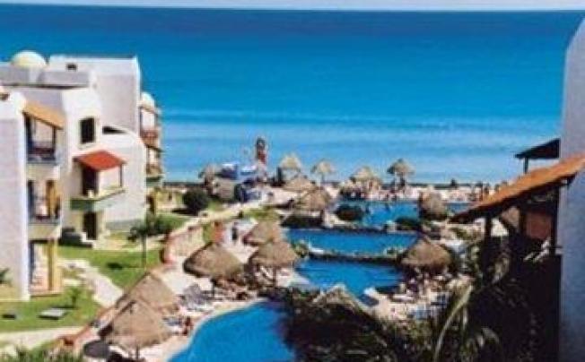 Фото отеля El Pueblito Beach Hotel Cancun