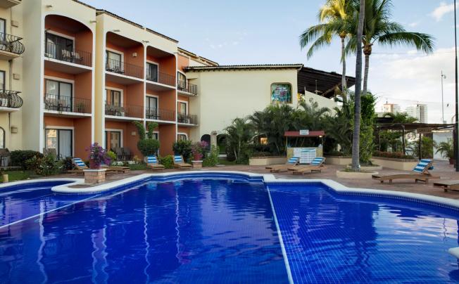 Фото отеля FLAMINGO VALLARTA HOTEL & MARINA