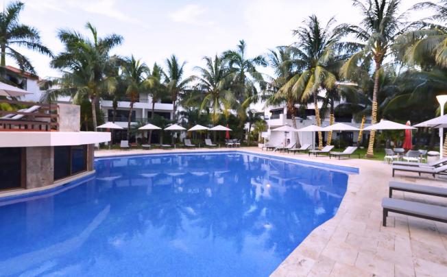 Фото отеля Sina Suites