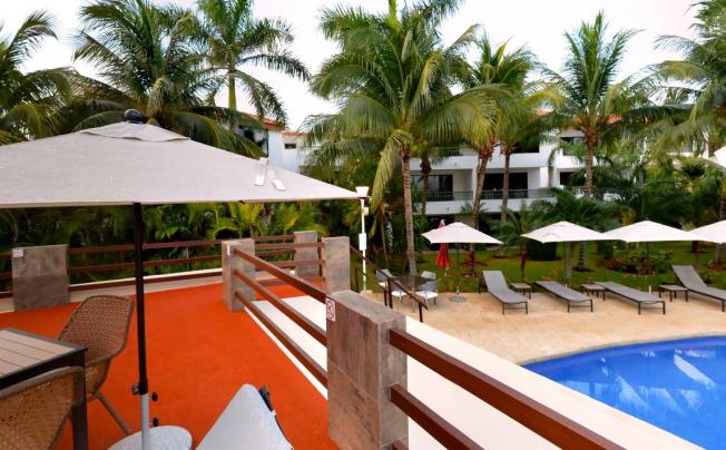 Фото отеля Sina Suites