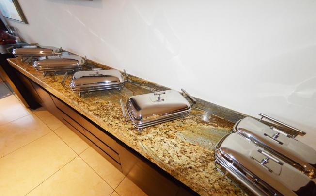 Фото отеля Sina Suites
