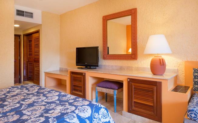 Фото отеля Iberostar Tucan Hotel
