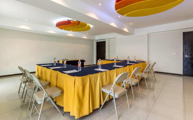 Фото отеля Comfort Inn Cancun Aeropuerto