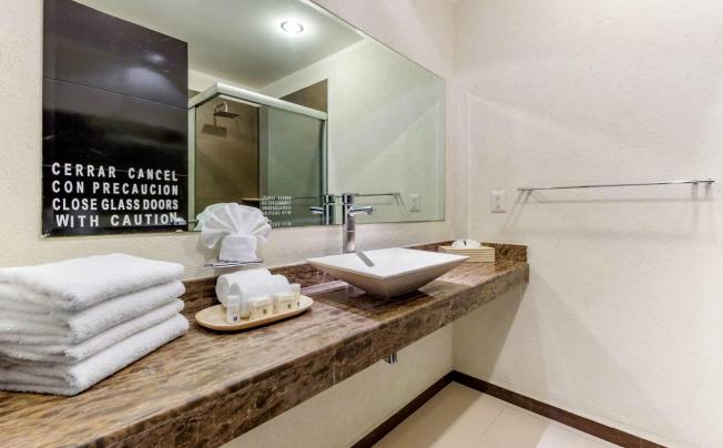 Фото отеля Comfort Inn Cancun Aeropuerto