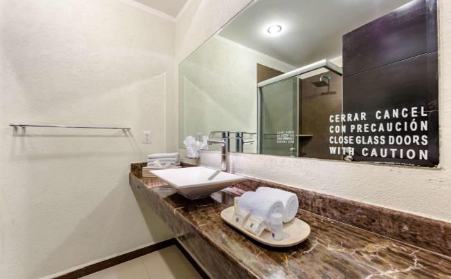 Фото отеля Comfort Inn Cancun Aeropuerto