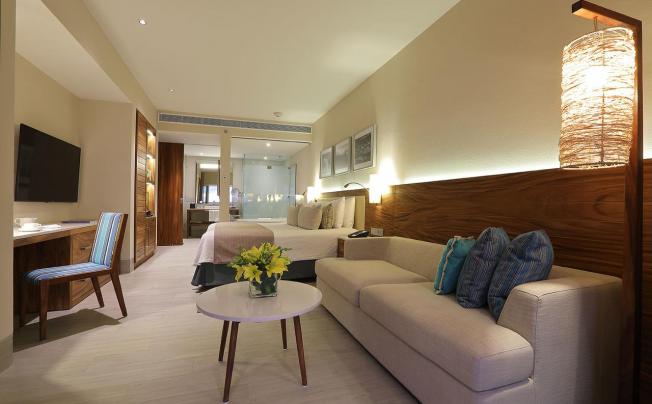 Фото отеля Emporio Hotel & Suites Cancun
