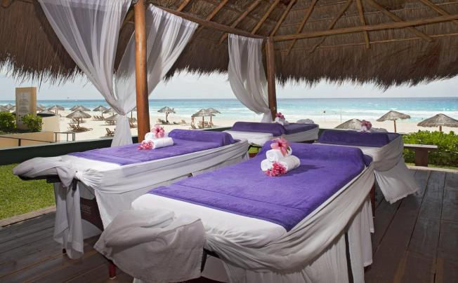 Фото отеля Emporio Hotel & Suites Cancun