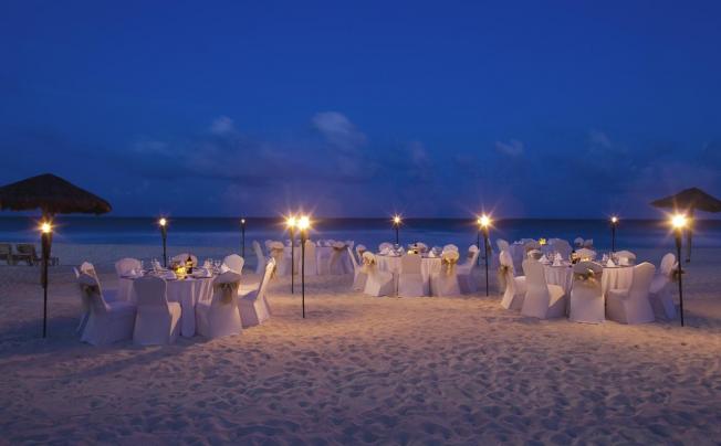 Фото отеля Emporio Hotel & Suites Cancun