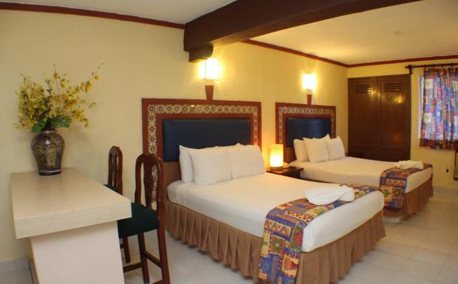 Фото отеля SUITES CANCUN CENTER