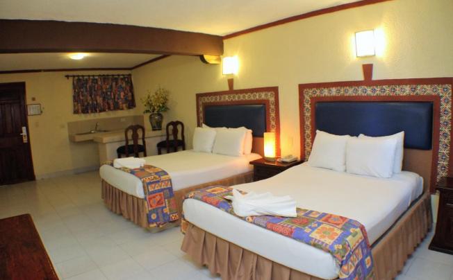 Фото отеля SUITES CANCUN CENTER
