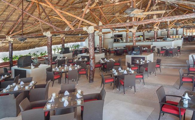 Фото отеля PRESIDENTE INTERCONTINENTAL CANCUN 