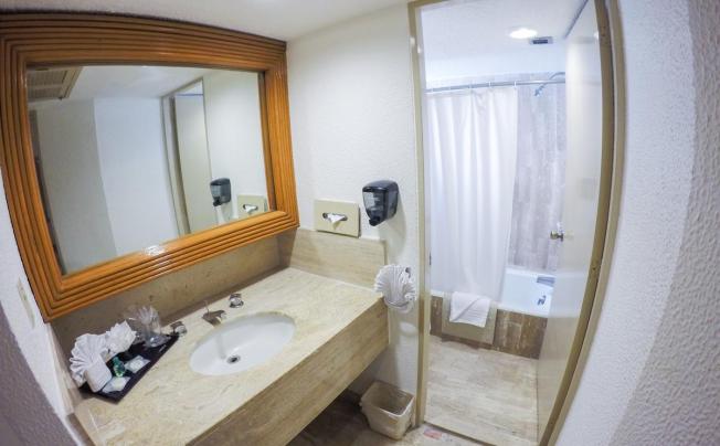 Фото отеля PLAYA SUITES ACAPULCO