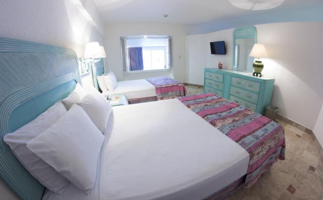 Фото отеля PLAYA SUITES ACAPULCO