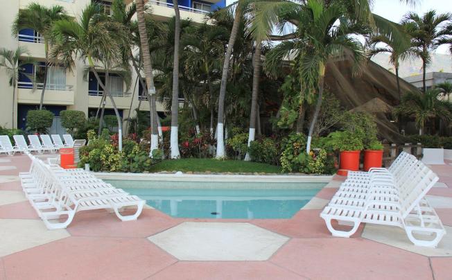 Фото отеля PLAYA SUITES ACAPULCO
