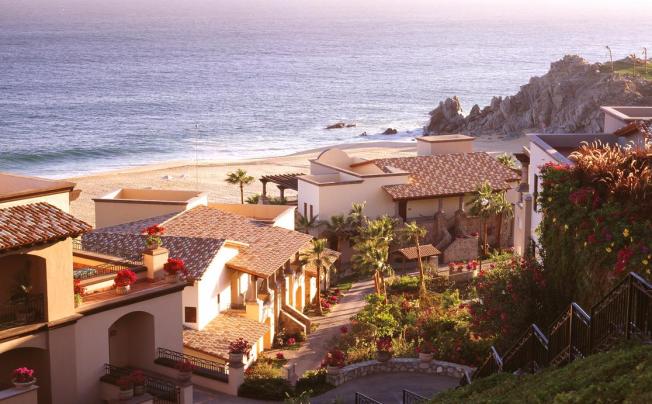 Фото отеля Pueblo Bonito Sunset Beach Golf & Spa Resort