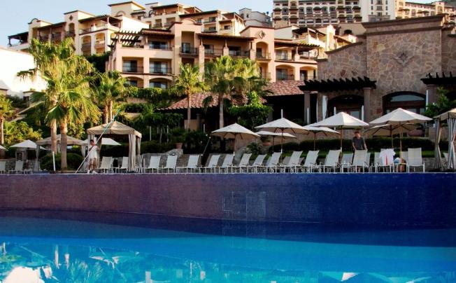 Фото отеля Pueblo Bonito Sunset Beach Golf & Spa Resort