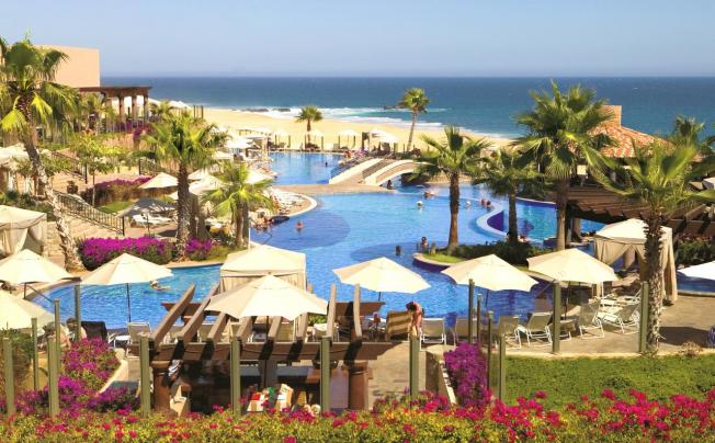 Фото отеля Pueblo Bonito Sunset Beach Golf & Spa Resort