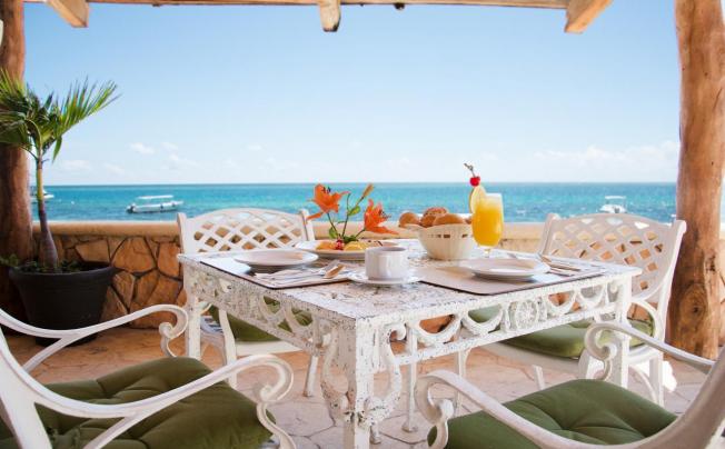 Фото отеля Hacienda Morelos Beach front Hotel