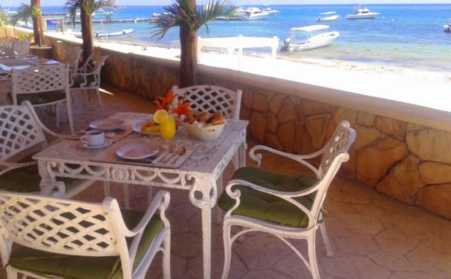 Фото отеля Hacienda Morelos Beach front Hotel