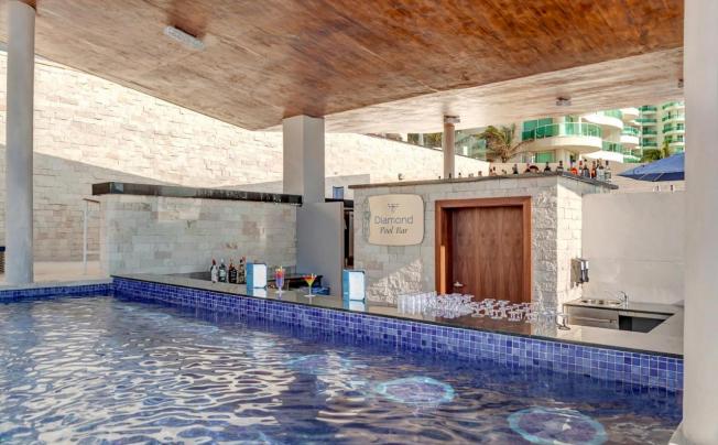Фото отеля Royalton Chic Suites Cancun