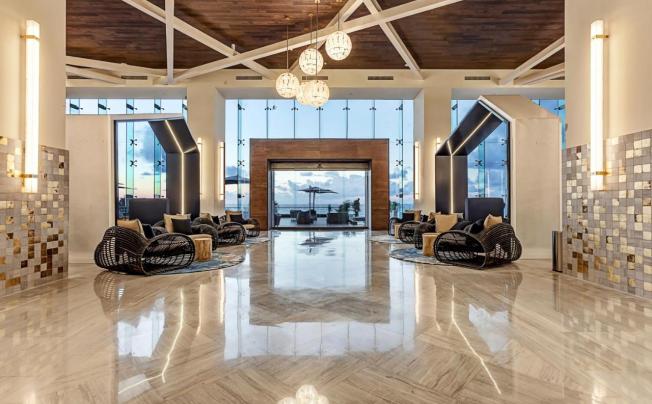 Фото отеля Royalton Chic Suites Cancun