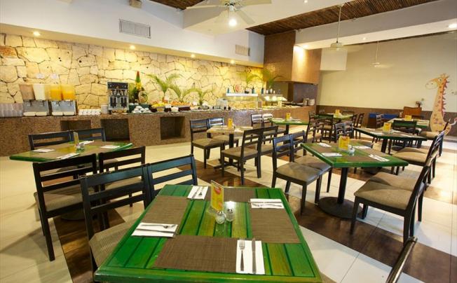 Фото отеля Moongate Hotel Playa del Carmen