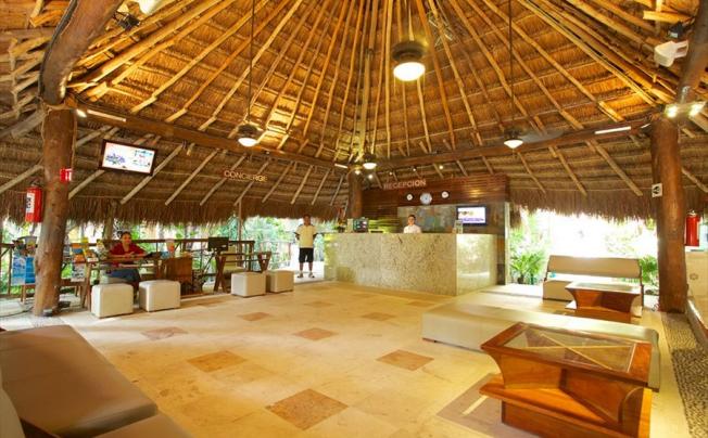 Фото отеля Moongate Hotel Playa del Carmen