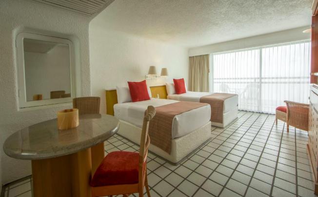 Фото отеля grand Park Royal Puerto Vallarta