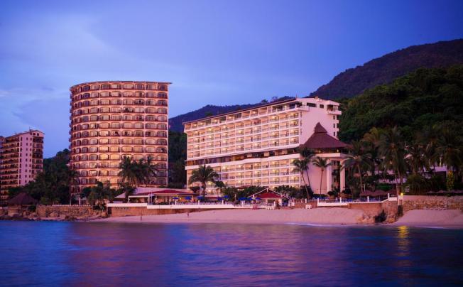 Фото отеля grand Park Royal Puerto Vallarta