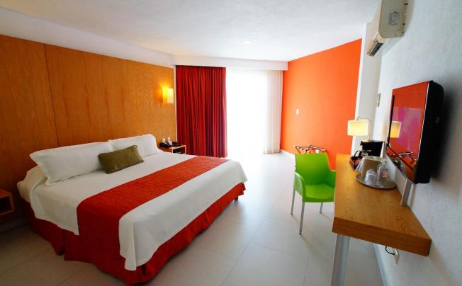 Фото отеля Ramada Cancun City