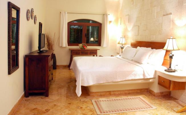 Фото отеля Porto Playa Condo Hotel & Beachclub