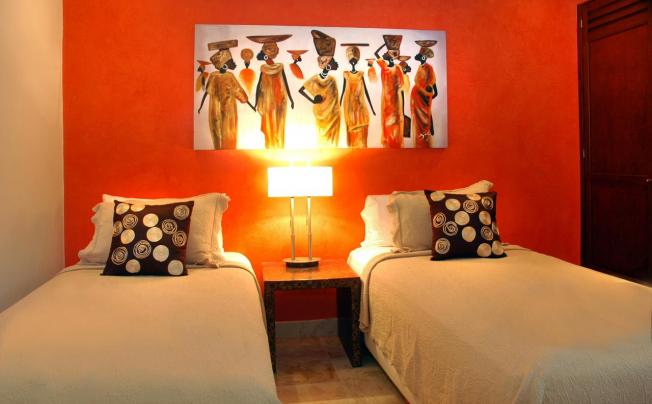Фото отеля Maya Villa Condo Hotel & Beach Club