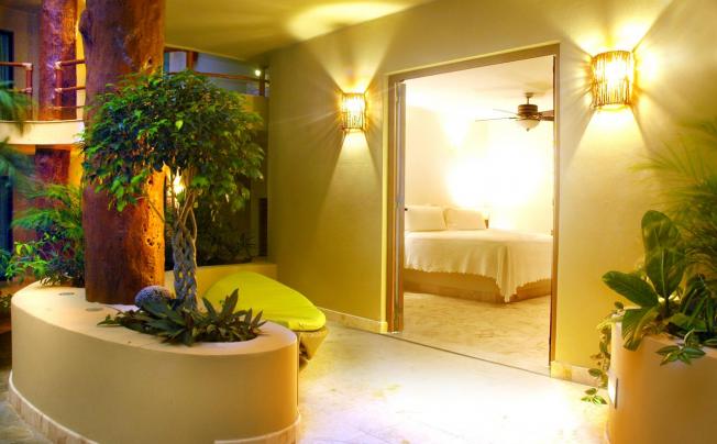 Фото отеля Maya Villa Condo Hotel & Beach Club
