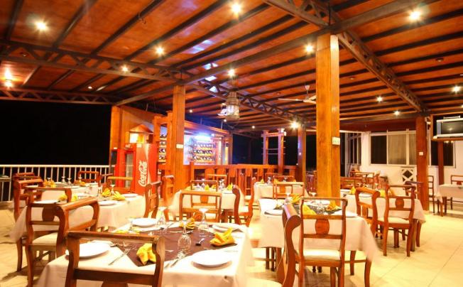 Фото отеля Lavendish Beach Resort