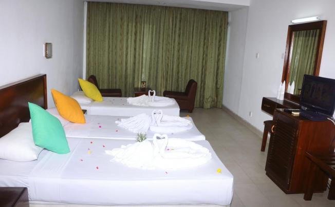 Фото отеля Lavendish Beach Resort