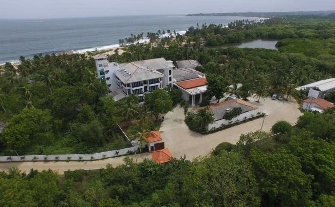 Lagoon Paradise Beach Resort 