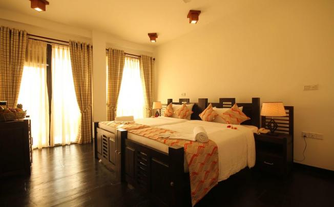 Фото отеля SAFFRON HOTEL UNAWATUNA