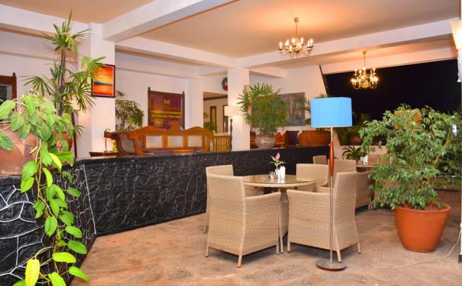Фото отеля Ratnaloka Tour Inn