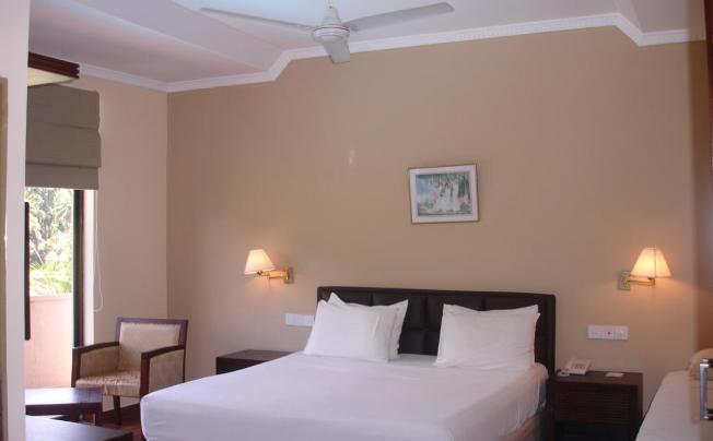 Фото отеля Devon Hotel