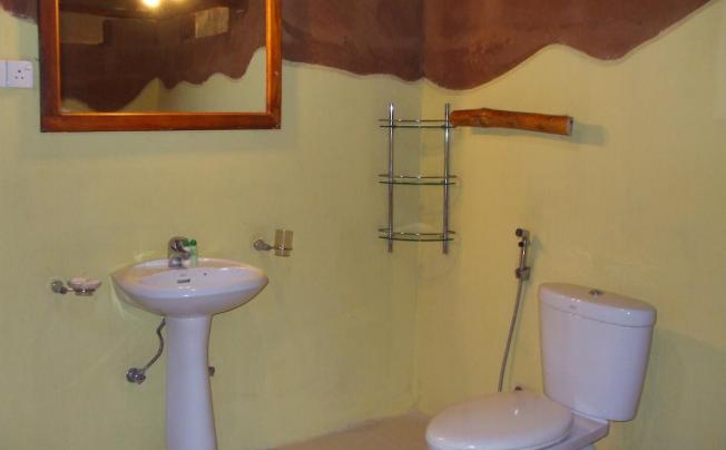 Фото отеля Kirinda Beach Resort